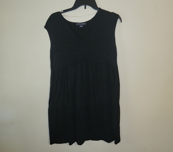 Sanctuary Black V-Neck Sleeveless Dress - Picture 1 of 4